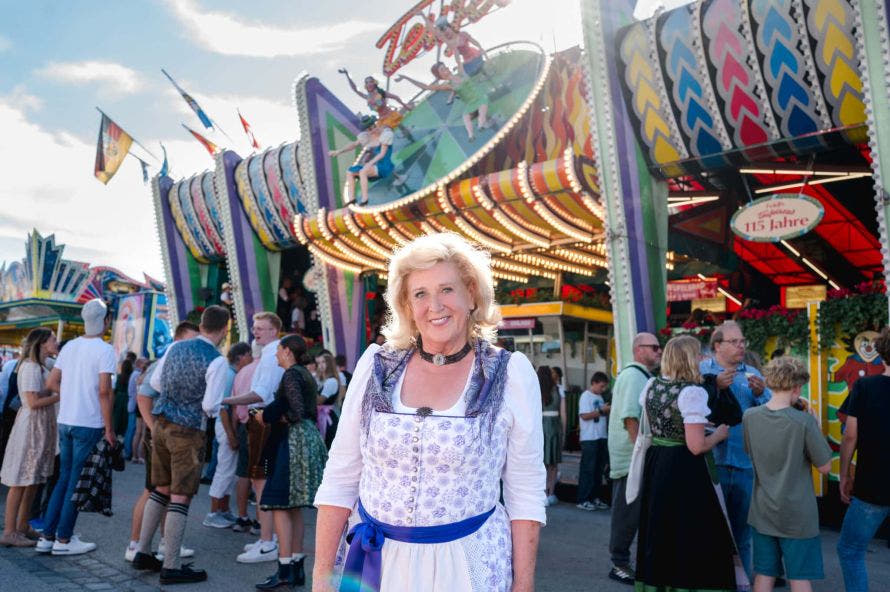 Selbst fromme Nonnen lieben das „Teufelsrad“ auf dem Oktoberfest