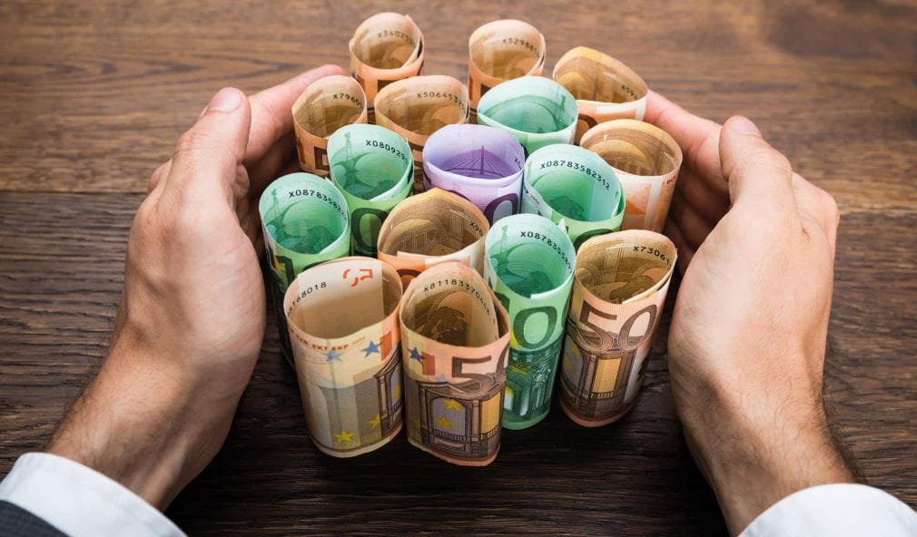 Kampf gegen Geldwäsche oder Kampf gegen Bargeld? „Cash“ ab 10.000 Euro ist jetzt europaweit tabu