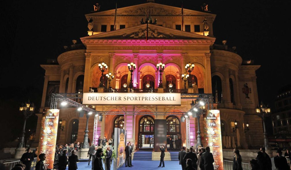Wo Gold Begegnungen schafft: pro aurum beim Sportpresseball 2025