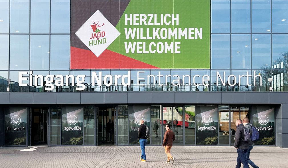 Jagd und Hund trifft Gold und Silber: Edelmetallhändler und Tresorhersteller gemeinsam auf Fachmesse