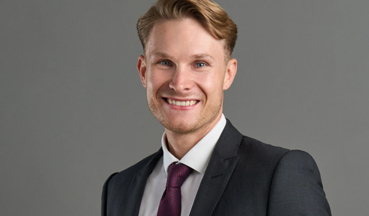 Generationswechsel in Düsseldorf: Alexander Bechthold leitet jetzt die pro aurum-Filiale